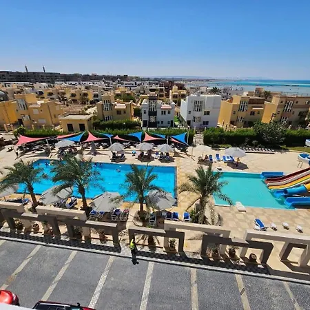 Fanadir Bay Apartments & Resort