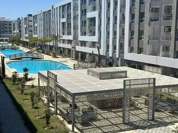 Appart hôtel Fanadir Bay & *