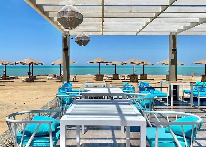 Fanadir Bay &